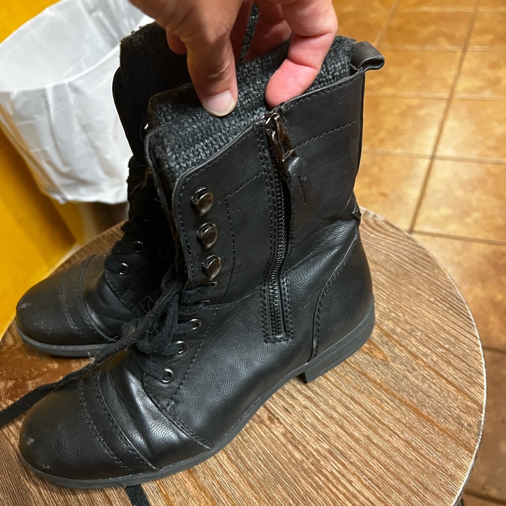 Size 7.5 Boots
